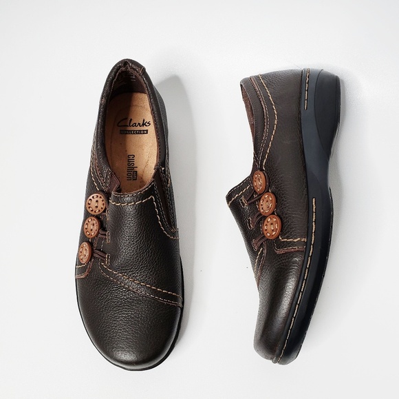 clarks button shoes